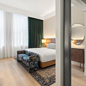 King Room Mobility accessible